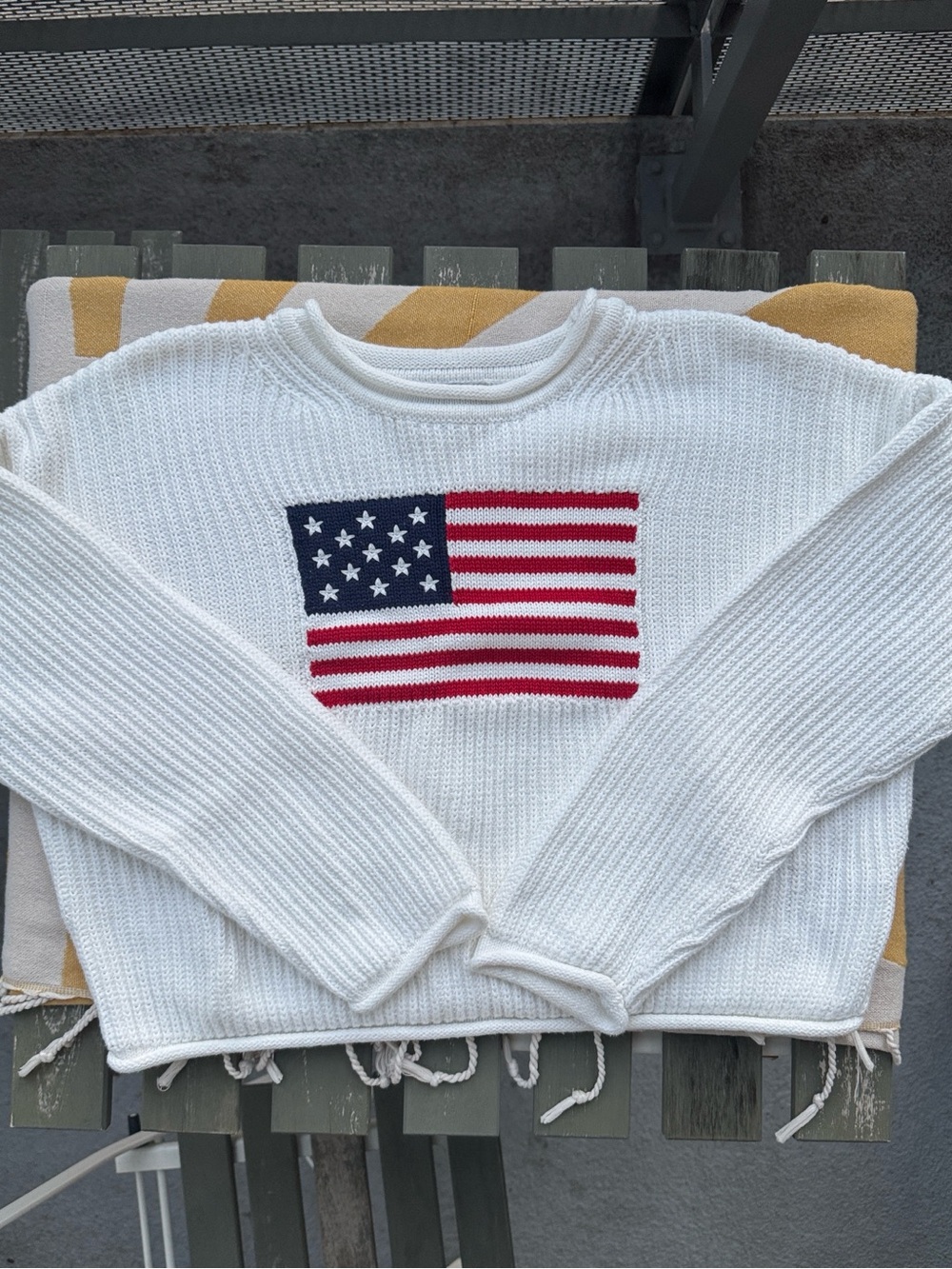 GAP White 100% Cotton Crewneck Sweater with USA Flag Motif